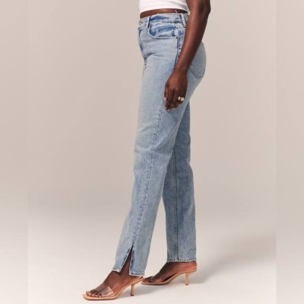 NWT Abercrombie & Fitch  Curve Love  Ultra High Rise The 90’s Straight Size 37/ - Picture 2 of 13